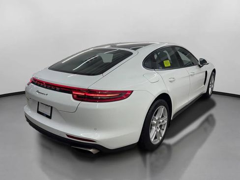 Used 2017 Porsche Panamera 4 image 10