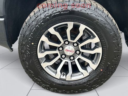 Used 2020 GMC Sierra 1500 AT4 w/ AT4 Premium Package image 9
