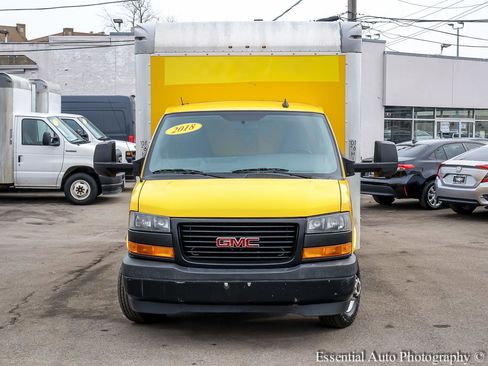Used 2018 GMC Savana 3500 Extended w/ Driver Convenience Package image 4