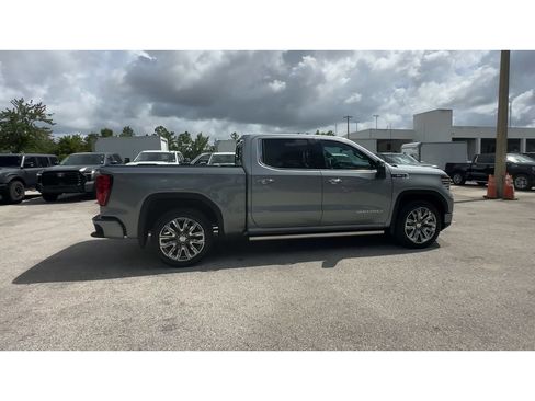 Certified 2025 GMC Sierra 1500 Denali AWD/4WD image 9