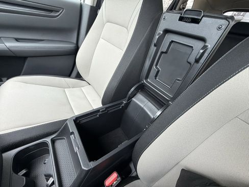 Used 2023 Honda CR-V EX image 25