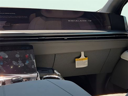 New 2026 Cadillac Escalade IQ Luxury 1 w/ LPO, Floor Liner Package image 22