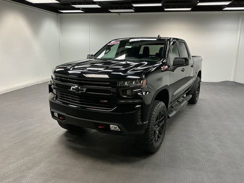 Used 2021 Chevrolet Silverado 1500 LT Trail Boss w/ Bed Protection Package AWD/4WD image 1
