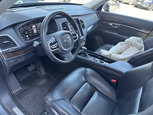 Used 2019 Volvo XC90 T6 Momentum w/ Advanced Package image 11
