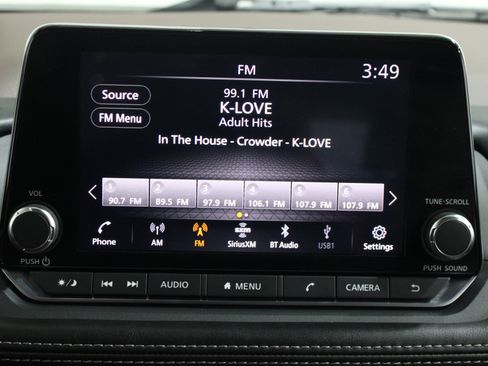 Used 2022 Nissan Rogue S AWD/4WD image 13