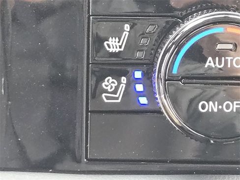 New 2025 Nissan Pathfinder Platinum w/ Black Appearance Package image 21