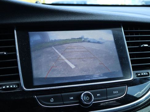 Used 2018 Buick Encore Preferred image 29