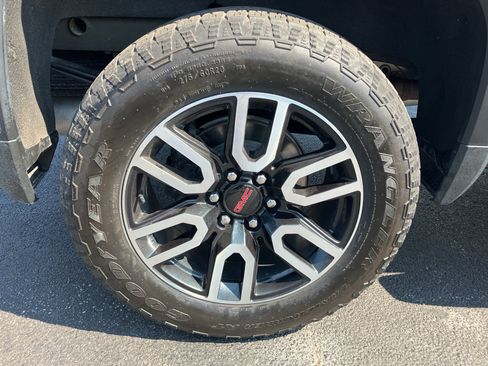 Used 2019 GMC Sierra 1500 AT4 w/ AT4 Preferred Package AWD/4WD image 12