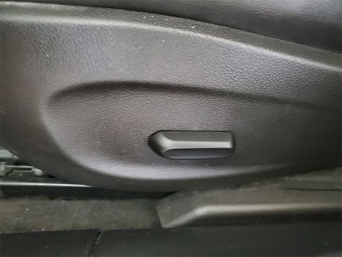 Used 2015 Chevrolet Cruze LT w/ RS Package image 15