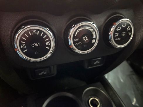 Used 2017 Mitsubishi Outlander Sport SE image 33