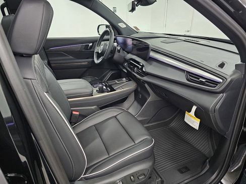 New 2026 Buick Enclave Avenir AWD/4WD image 24