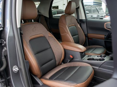 Used 2025 Ford Bronco Sport Outer Banks w/ Outer Banks Tech Package+ image 38