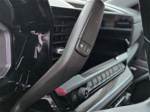 Used 2024 Chevrolet Silverado 2500 LTZ w/ LTZ Premium Package image 16