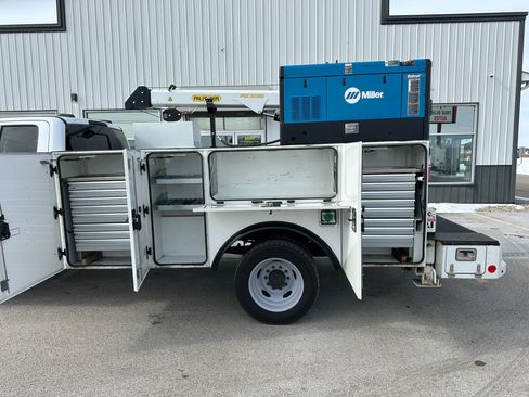 Used 2024 Ford F550 XL image 5