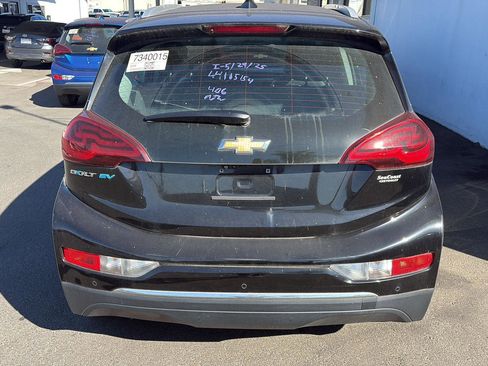 Used 2020 Chevrolet Bolt Premier w/ Infotainment Package image 4