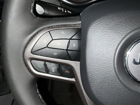 Used 2021 Jeep Cherokee Limited w/ Elite Package image 16