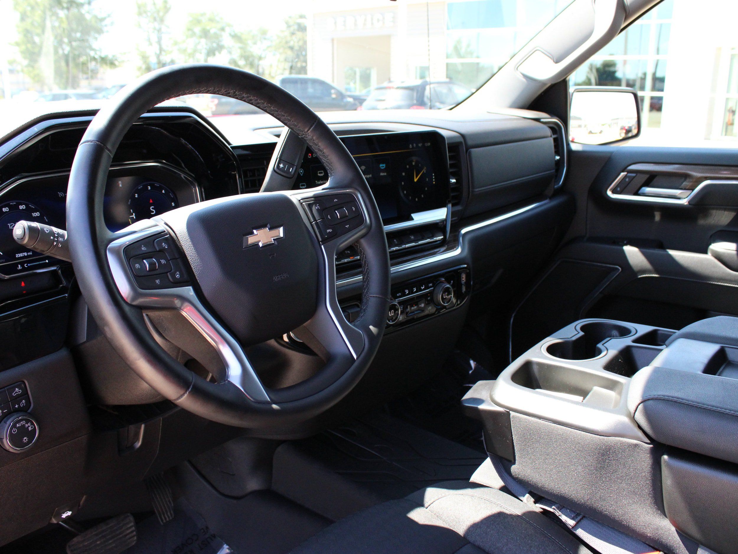Used 2024 Chevrolet Silverado 1500 LT w/ Safety Package AWD/4WD image 16