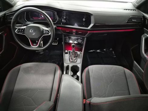 Used 2024 Volkswagen Jetta GLI 40th Anniversary Edition image 9