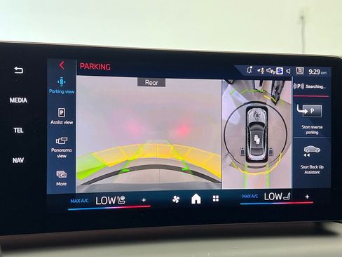 Used 2025 BMW M235i xDrive M235i xDrive w/ Premium Package image 15