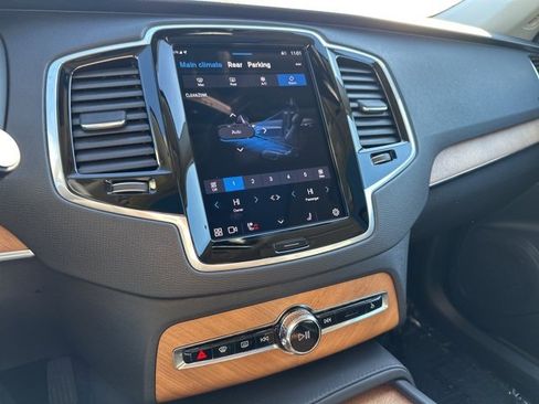 Certified 2024 Volvo XC90 B6 Plus w/ Protection Package Premier image 22