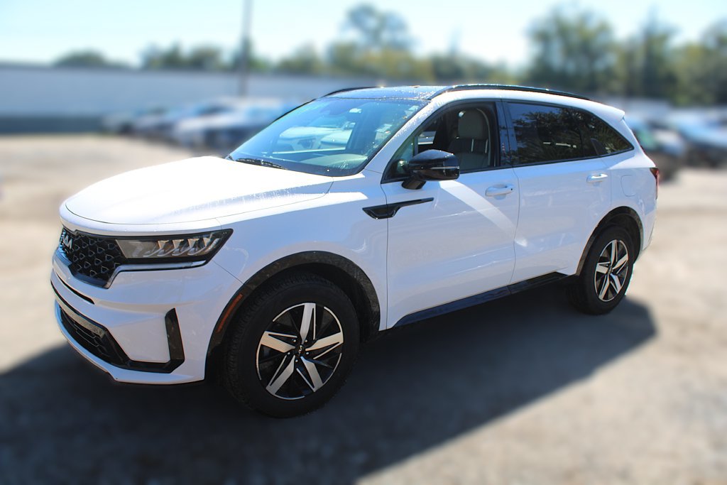 Certified 2023 Kia Sorento S w/ Panoramic Sunroof Package FWD image 14