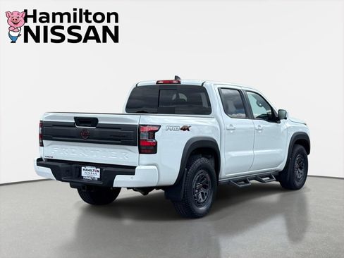 Used 2025 Nissan Frontier PRO-4X w/ Pro Convenience Package AWD/4WD image 2