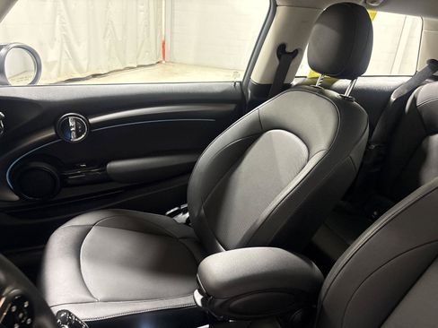 Used 2024 MINI Cooper 2-Door Hardtop FWD image 24