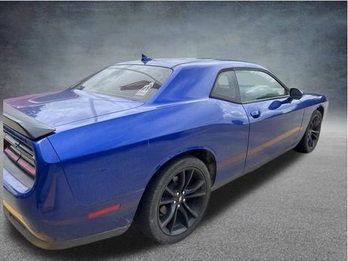 Used 2018 Dodge Challenger SXT Plus RWD image 37