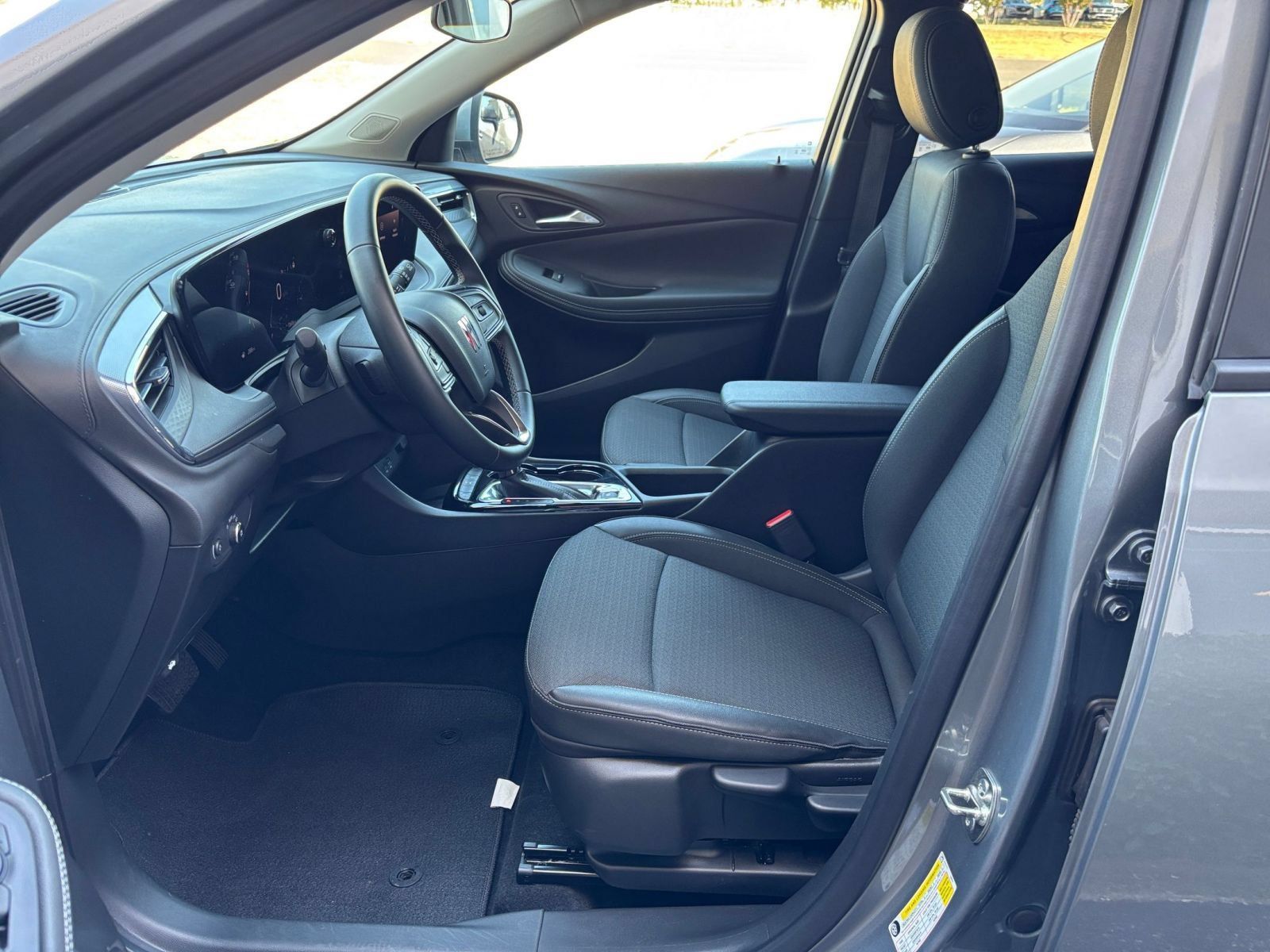 Used 2026 Buick Encore GX Preferred FWD image 25