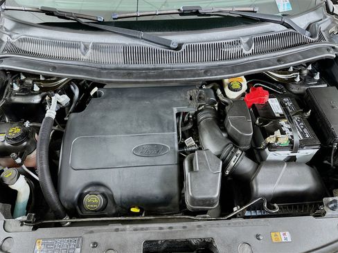 Used 2017 Ford Explorer XLT w/ Equipment Group 201A image 33