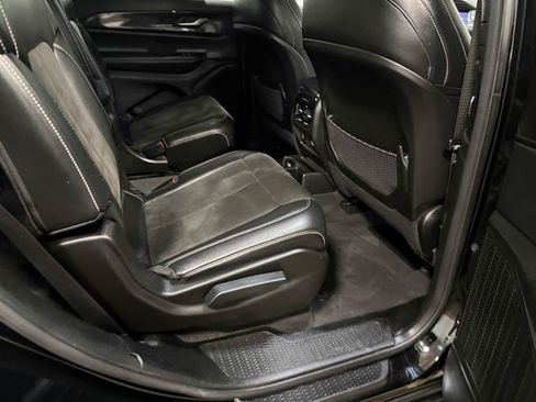 Used 2023 Jeep Grand Cherokee L Laredo image 66