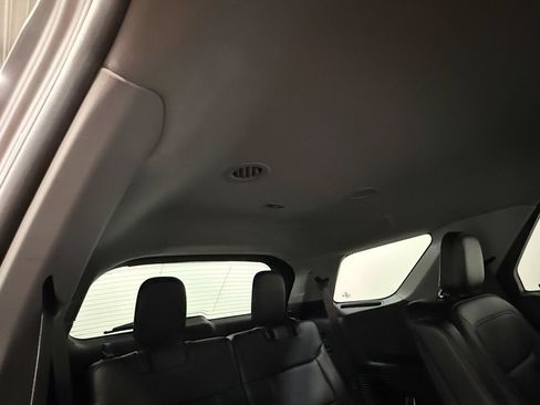 Used 2023 Ford Explorer XLT w/ Equipment Group 202A AWD/4WD image 69