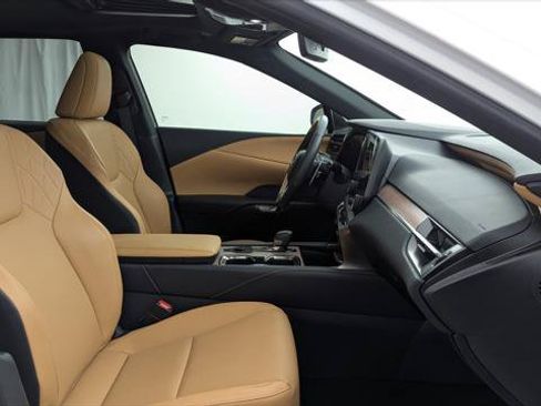 Used 2024 Lexus RX 350 Premium w/ Accessory Package (Z1) FWD image 22