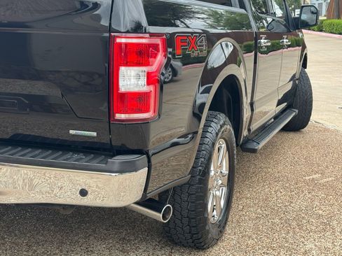 Used 2020 Ford F150 XLT w/ Equipment Group 302A Luxury AWD/4WD image 4