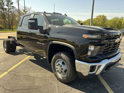 New 2026 Chevrolet Silverado 3500 W/T w/ WT Convenience Package AWD/4WD image 15