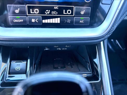 Used 2020 Subaru Outback Limited w/ Popular Package #2 AWD/4WD image 18