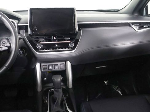 Used 2025 Toyota Corolla Cross AWD Hybrid w/ Convenience Package image 39