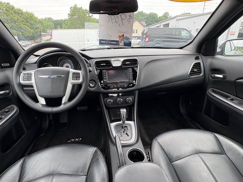 Used 2013 Chrysler 200 Limited w/ Sun/Sound Group FWD image 10