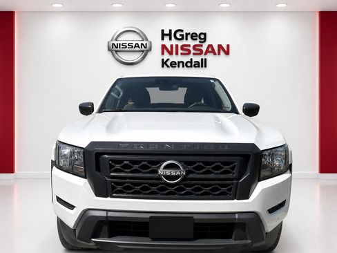 Used 2022 Nissan Frontier S RWD image 6