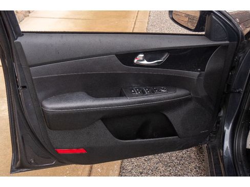 Used 2023 Kia Forte GT-Line w/ GT-Line Premium Package FWD image 10