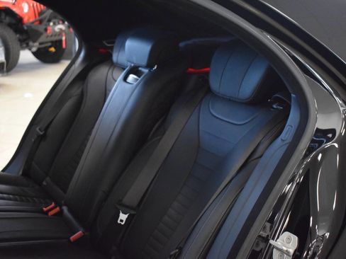 Used 2015 Mercedes-Benz S 550 S 550 4dr Sedan image 40