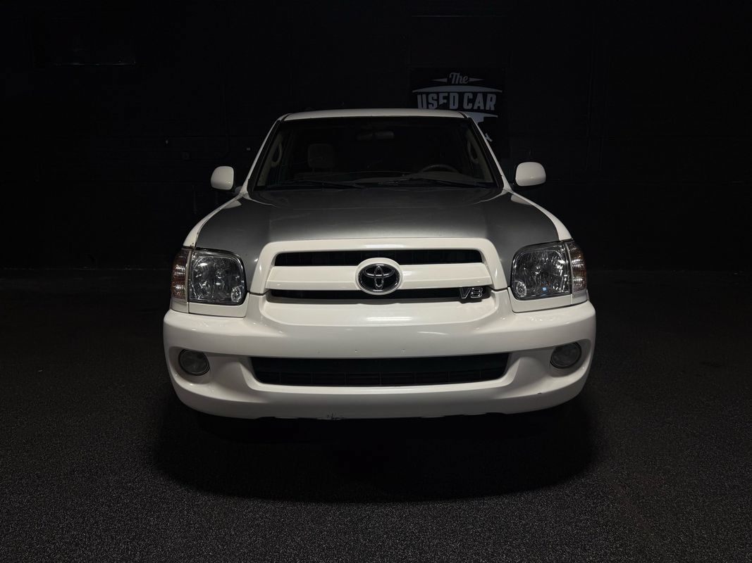 Used 2007 Toyota Sequoia SR5 AWD/4WD image 7