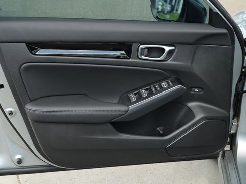 Used 2025 Honda Civic Sport Touring image 13