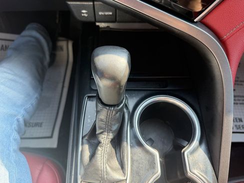 Used 2018 Toyota Camry XSE FWD image 35