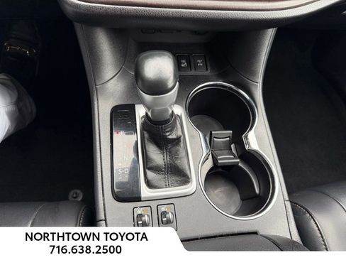 Used 2019 Toyota Highlander XLE w/ Protection Package #3 AWD/4WD image 20