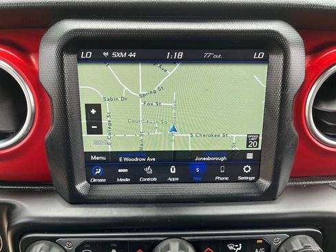 Used 2020 Jeep Gladiator Rubicon AWD/4WD image 19