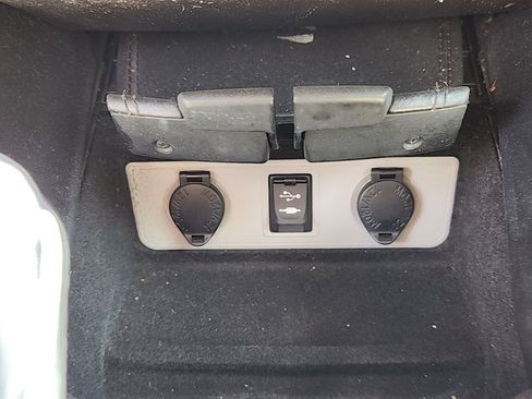 Used 2014 Toyota Avalon XLE Premium FWD image 18
