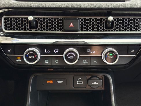 Certified 2024 Honda Civic EX-L image 23