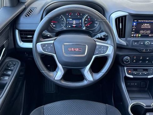 Used 2024 GMC Terrain SLE AWD/4WD image 16