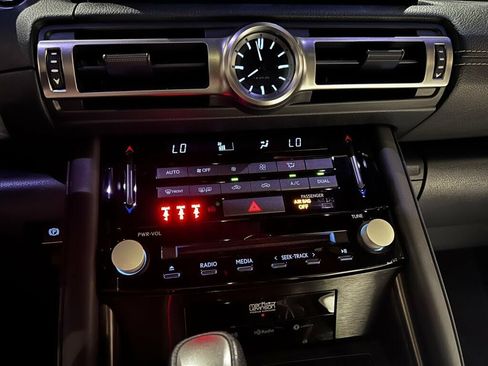 Used 2021 Lexus IS 350 F Sport RWD image 35